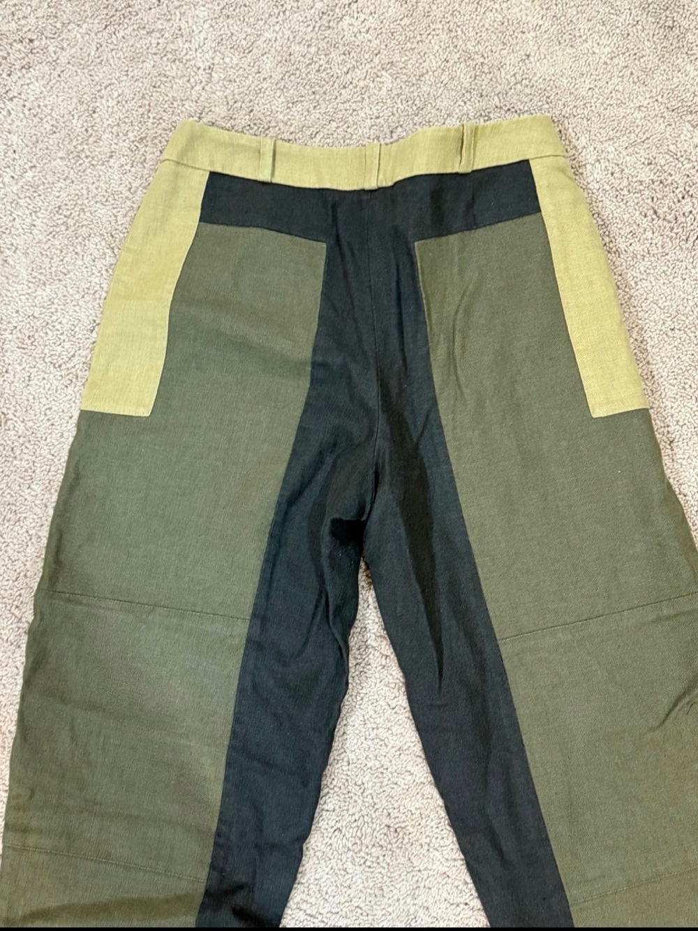 Two-Tone Olive & Black Women's Capris
